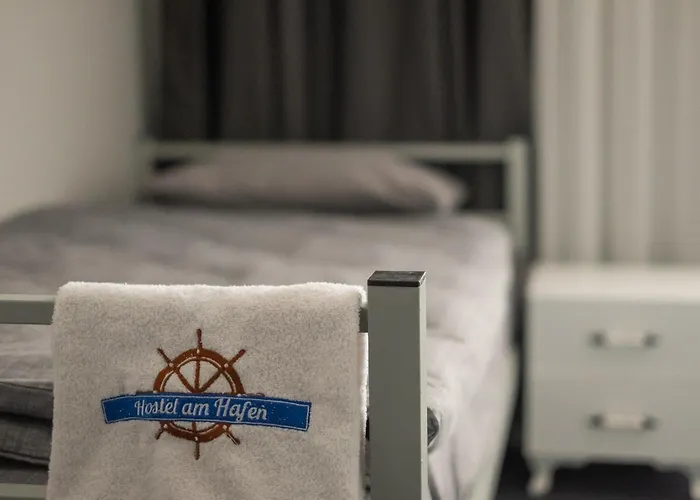 Am Hafen Hostel *